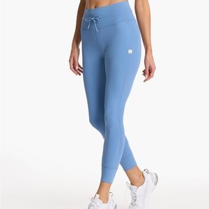 Vuori Daily Legging Isle Blue Size M